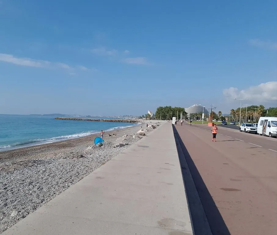 Apartments At Commodoro Villeneuve-Loubet